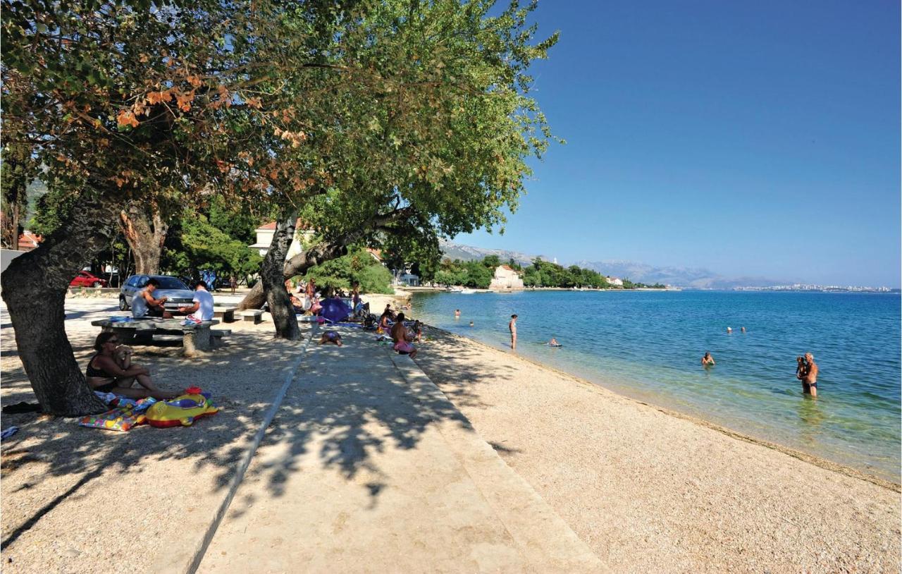 Stunning Apartment In Kastel Luksic With Wifi Kaštela Exterior foto